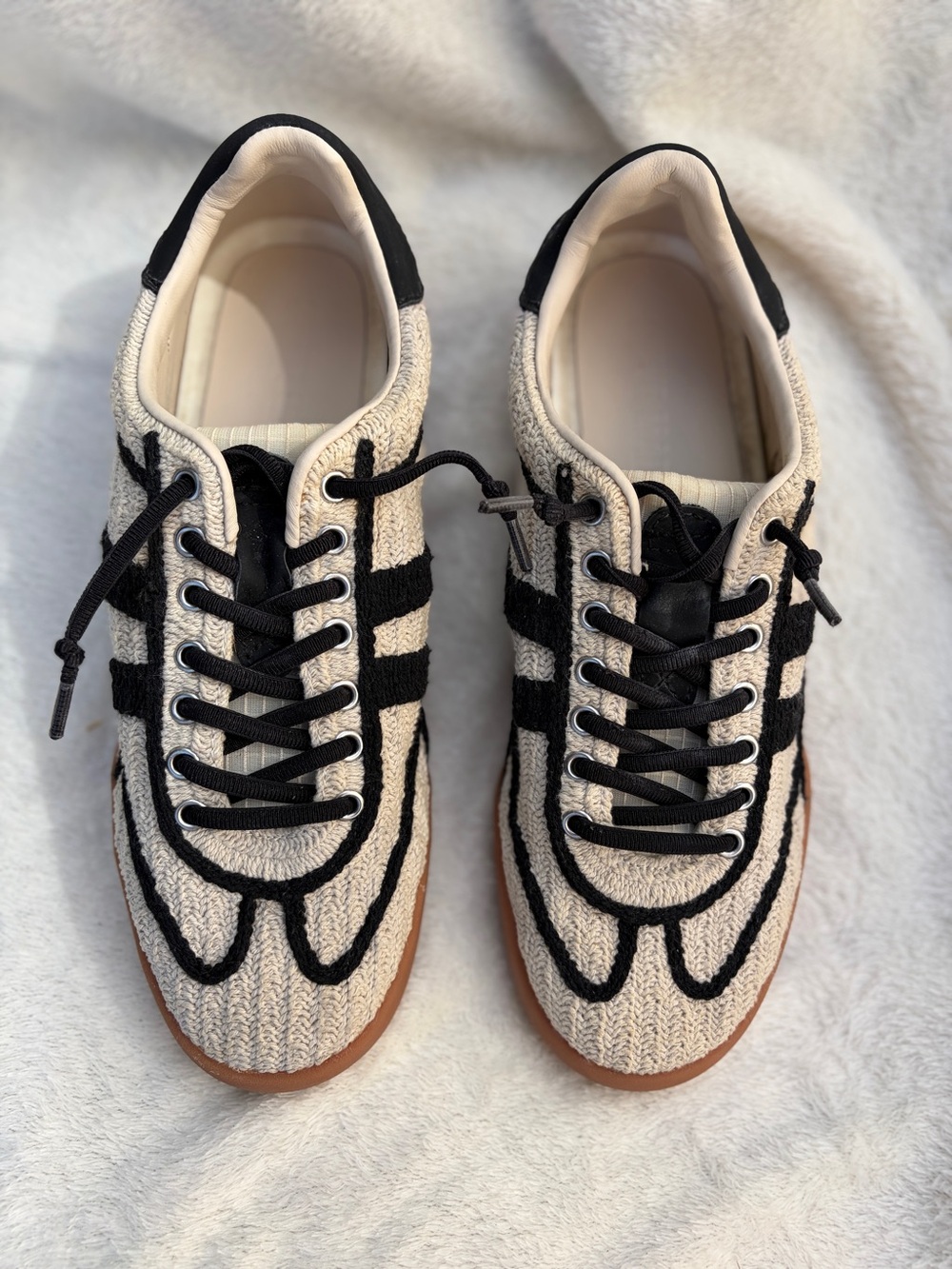 Steve Madden Verdict Crochet Sneakers - Size 8.5